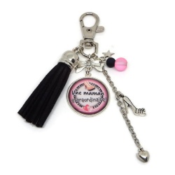 Porte clés ou bijou de sac "Une maman extraordinaire"