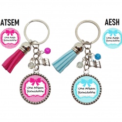 Porte clés "Une atsem formidable" ou "Une Aesh formidable"