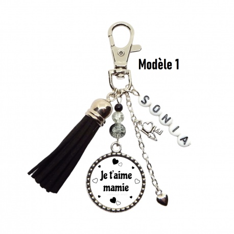 Porte clés ou bijou de sac "Je t'aime mamie" ou Je t'aime mamie de tout mon coeur personnalisable