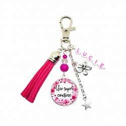 Porte clés ou bijou de sac "Une super cousine" personnalisable