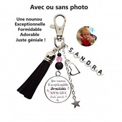 Porte clés ou bijou de sac Une nounou exceptionnelle, formidable, adorable juste géniale personnalisable
