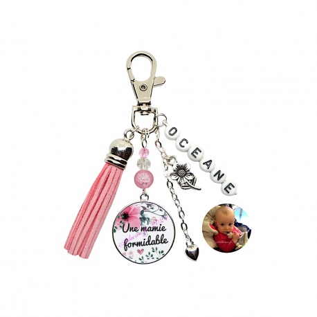 Porte clés Une mamie formidable personnalisable recto-verso