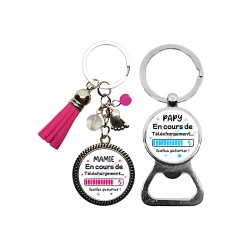 Porte clés et décapsuleur duo Future mamie et Futur papy