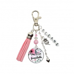 Porte clés ou Bijou de sac Une AESH formidable personnalisable
