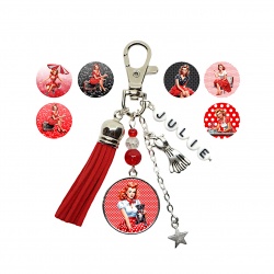 Porte clés ou Bijou de sac pin-up rouge personnalisé