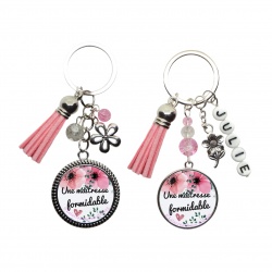 Porte clés Une maîtresse formidable personnalisable