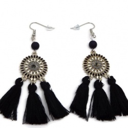 Boucles d'oreilles ethnique pompon noir