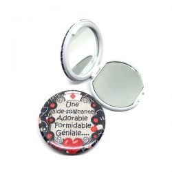 Miroir de poche "Une aide soignante Adorable Formidable Géniale"