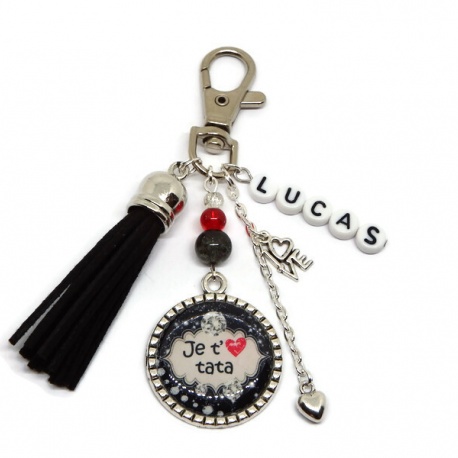 Porte clés ou bijou de sac "Je t'aime tata" personnalisable avec le prénom de votre choix
